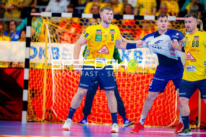 Abwehraktion Steven Plucnar Jacobsen (9;Rhein Neckar Löwen), Jannik Kohlbacher (80;Rhein Neckar Löwen) gegen Josip Simic (5;1. VfL Potsdam)