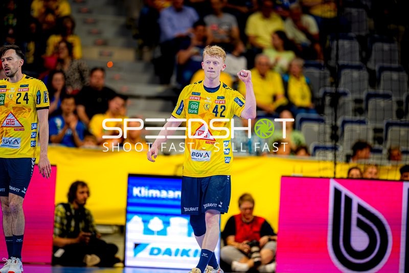 Torjubel Jon Lindenchrone Andersen (42;Rhein Neckar Löwen), Patrick Groetzki (24;Rhein Neckar Löwen)