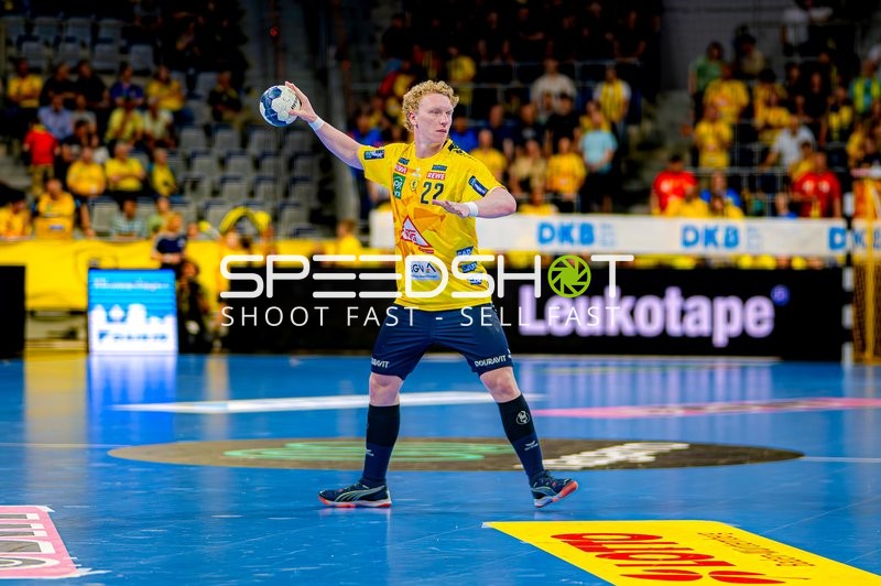 Wurf Gustav Davidsson (22;Rhein Neckar Löwen)