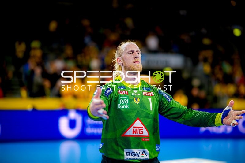 Torwart Mikael Appelgren (1;Rhein Neckar Löwen) in Aktion