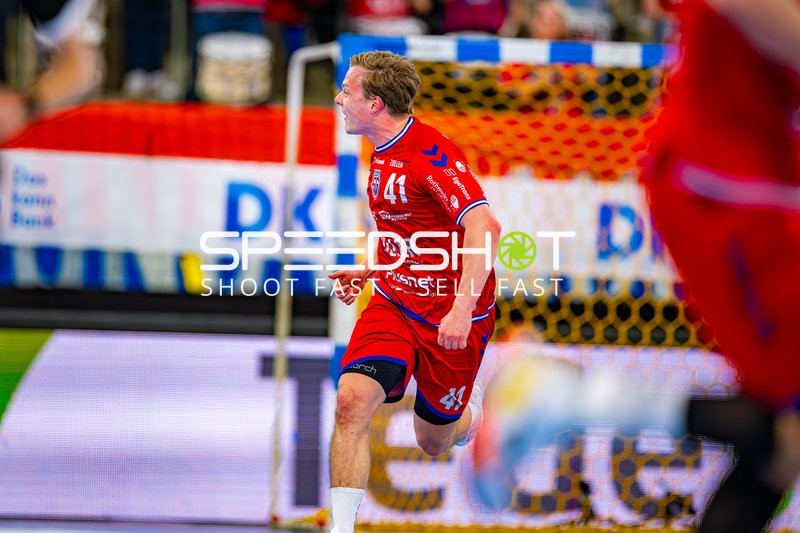 Torjubel Till Hermann (41;SG BBM Bietigheim)