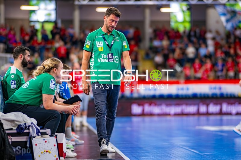 Trainer am Spielfeldrand Franko Lastro (0;Frisch Auf Göppingen), Tibor Ivanisevic (16;Frisch Auf Göppingen)