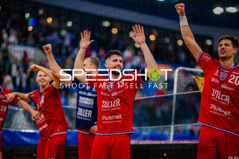 Torjubel Juan De la Pena (13;SG BBM Bietigheim), Paco Barthe (20;SG BBM Bietigheim)