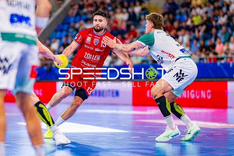 Pass von Juan De la Pena (13;SG BBM Bietigheim)