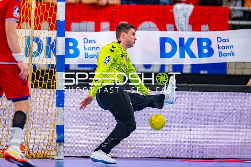 Torwartabwehr Daniel Rebmann (94;SG BBM Bietigheim)