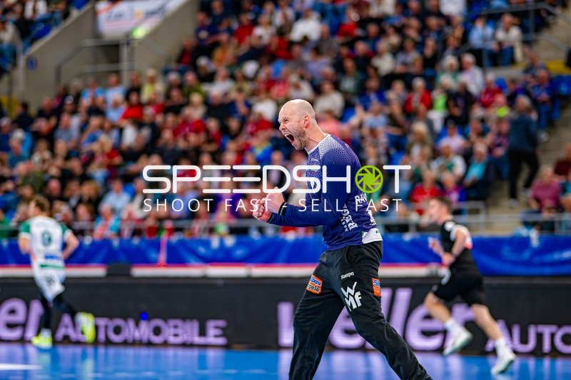 Torwartjubel Bart Ravensbergen (1;Frisch Auf Göppingen)