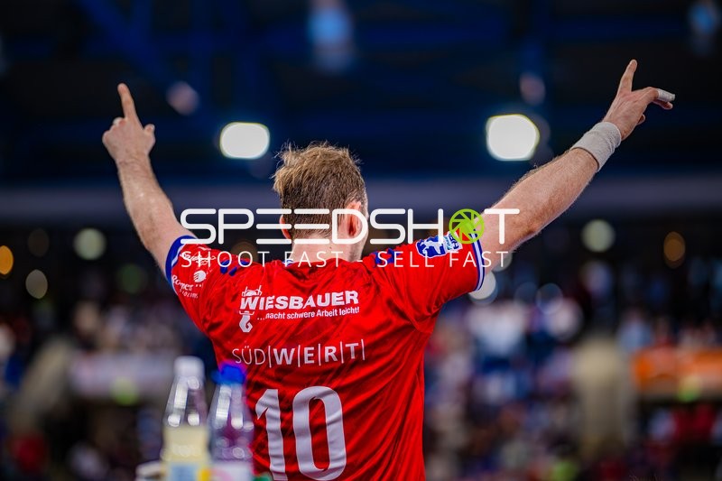 Torjubel Tom Wolf (10;SG BBM Bietigheim)