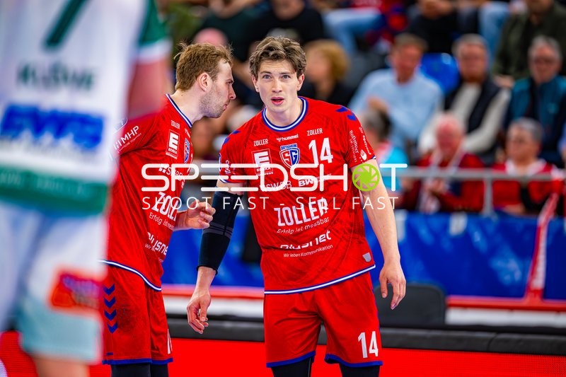 Kommunikation Fynn Nicolaus (14;SG BBM Bietigheim), Dominik Claus (7;SG BBM Bietigheim)