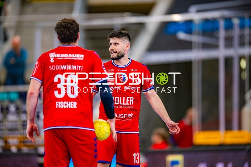 Kommunikation Juan De la Pena (13;SG BBM Bietigheim), Jonathan Fischer (36;SG BBM Bietigheim)