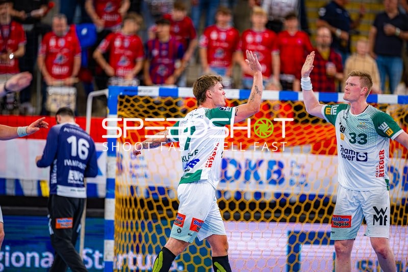 Torjubel Victor Klöve (7;Frisch Auf Göppingen), Ymir Gislason (33;Frisch Auf Göppingen)