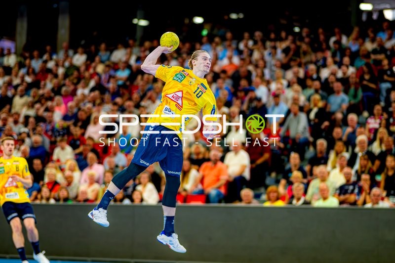 Wurf Juri Knorr (10;Rhein Neckar Löwen)