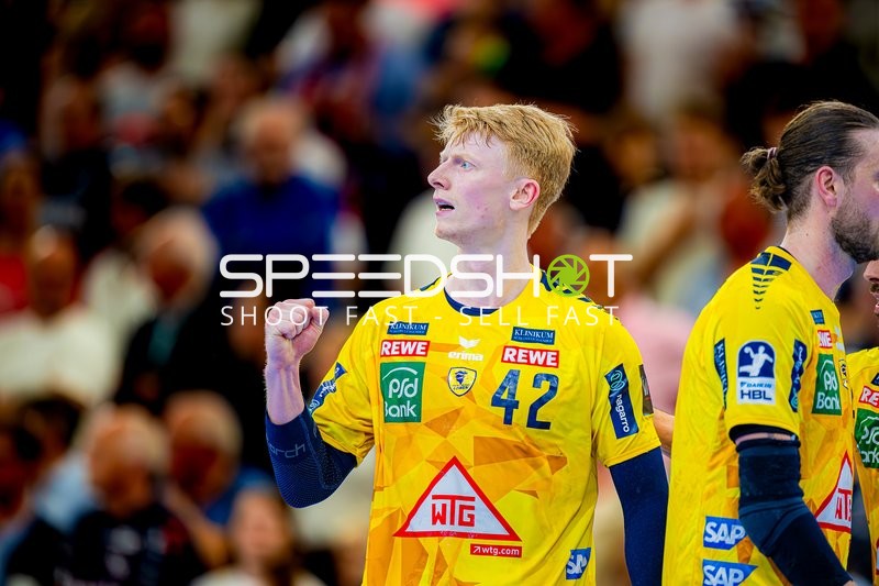 Torjubel Jon Lindenchrone Andersen (42;Rhein Neckar Löwen)