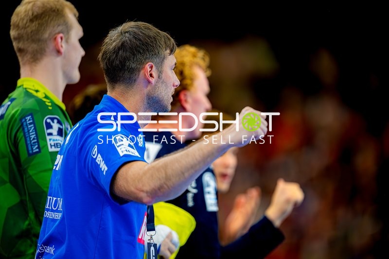 Jubel an Seitenlinie