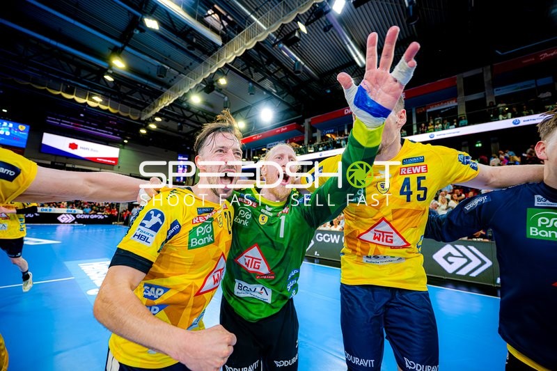 Jubel Mikael Appelgren (1;Rhein Neckar Löwen), Patrick Groetzki (24;Rhein Neckar Löwen), Halil Jaganjac (45;Rhein Neckar Löwen)