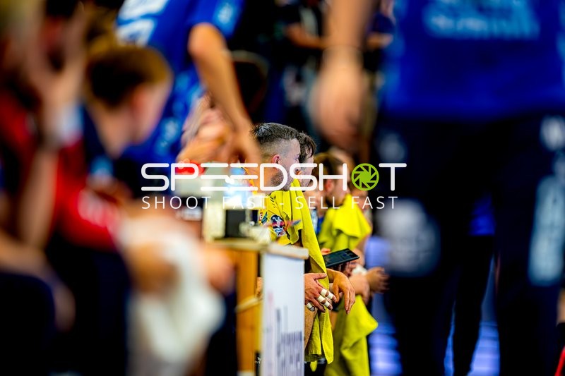 Pause mit Jannik Kohlbacher (80;Rhein Neckar Löwen) auf Bank