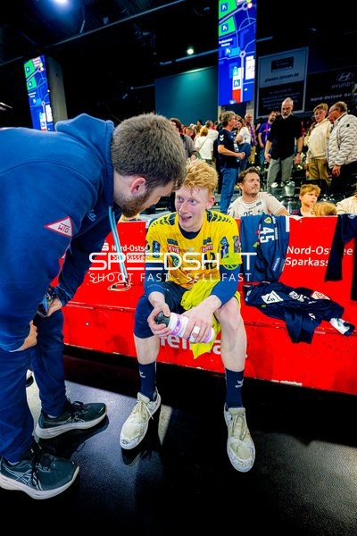 Pause mit Jon Lindenchrone Andersen (42;Rhein Neckar Löwen)