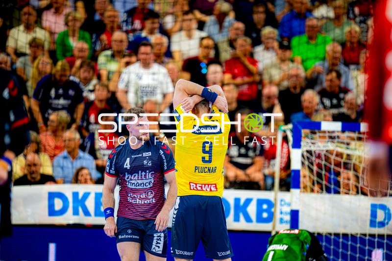 Abwehraktion 4; SG Flensburg Handewitt, Steven Plucnar Jacobsen (9;Rhein Neckar Löwen)