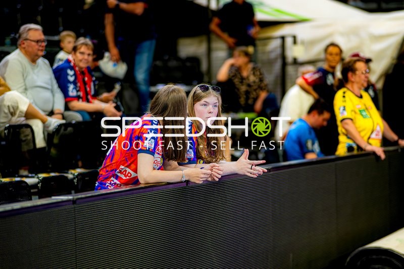 Zuschauer in der Arena