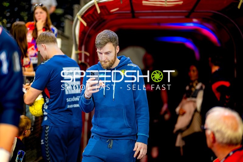 Warmup Kevin Sandomir Andre Bechtold (99;Rhein Neckar Löwen)