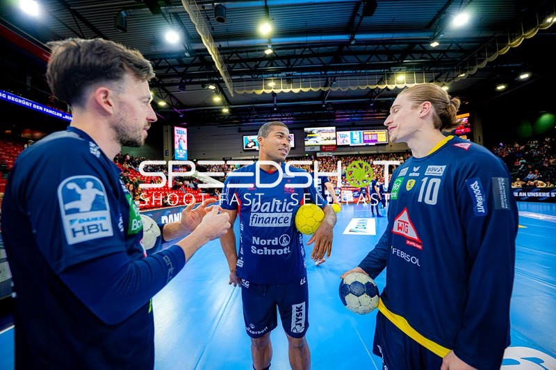 Gespräch 10; SG Flensburg Handewitt, Patrick Groetzki (24;Rhein Neckar Löwen), Juri Knorr (10;Rhein Neckar Löwen)