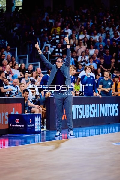 Coaching Signal Carlo Finetti (999, MLP Academics Heidelberg)