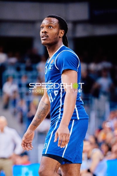 DJ Horne (0;MLP Academics Heidelberg)