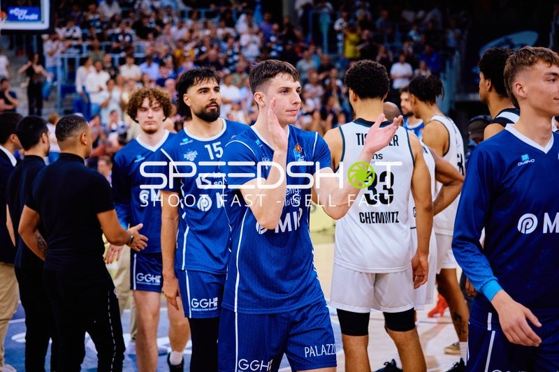 Spielende mit Marcel Keßen (15;MLP Academics Heidelberg), Andrew O’Brien (3;MLP Academics Heidelberg), Evan Rietsch (7;MLP Academics Heidelberg)