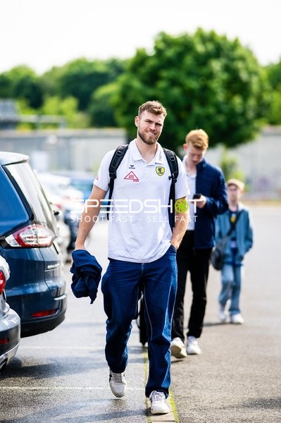 Ankunft Steven Plucnar Jacobsen (9;Rhein Neckar Löwen) SAP Arena