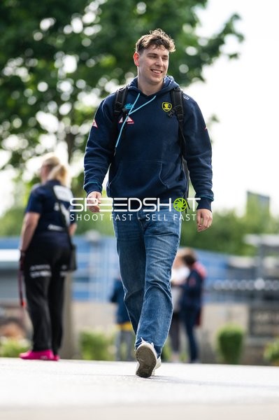 Niklas Michalski läuft entspannt Niklas Michalski (26;Rhein Neckar Löwen)