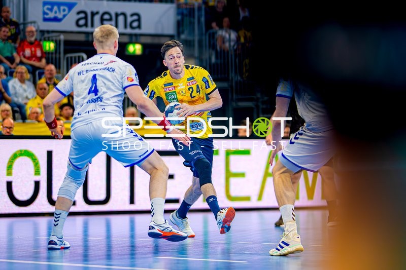 Wurf von Patrick Groetzki (24;Rhein Neckar Löwen) in Halbzeit