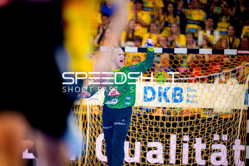 Handball I Herren I Mikael Appelgren (1;Rhein Neckar Löwen) wehrt Ball ab