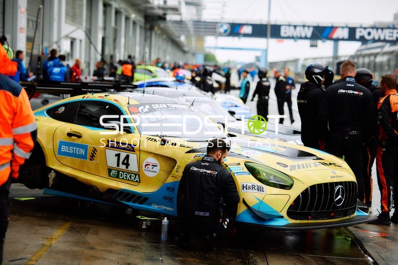 Boxenstopp ROWE RACING (14): Fabian Schiller, Luca Stolz, Maxime Martin