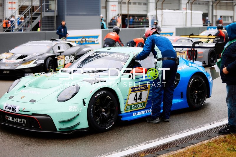 Boxenstopp Falken Motorsports (44): Dennis Marschall, Dorian Boccolacci, Nico Menzel