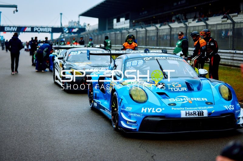 Boxenstopp Lionspeed GP (16): Laurens Vanthoor, Patric Niederhauser und Team ADVAN x HRT (17): Adam Christodoulou, Mikael Grenier, Ralf Aron