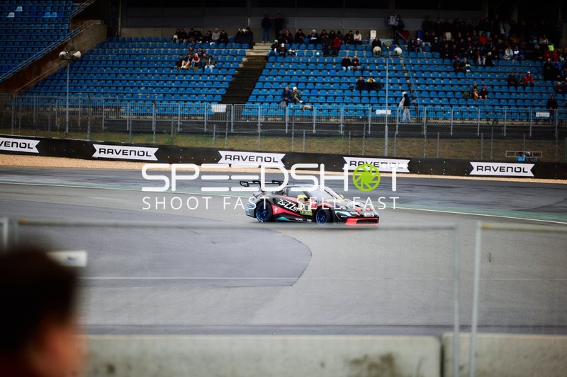 Fahrzeug 910; KKrämer Racing UG & Co KG auf Strecke