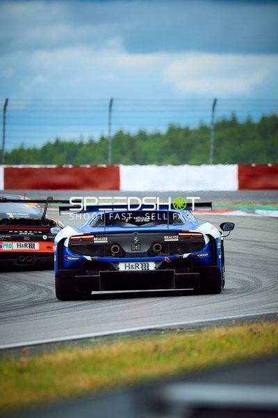 Fahrzeuge auf der Rennstrecke