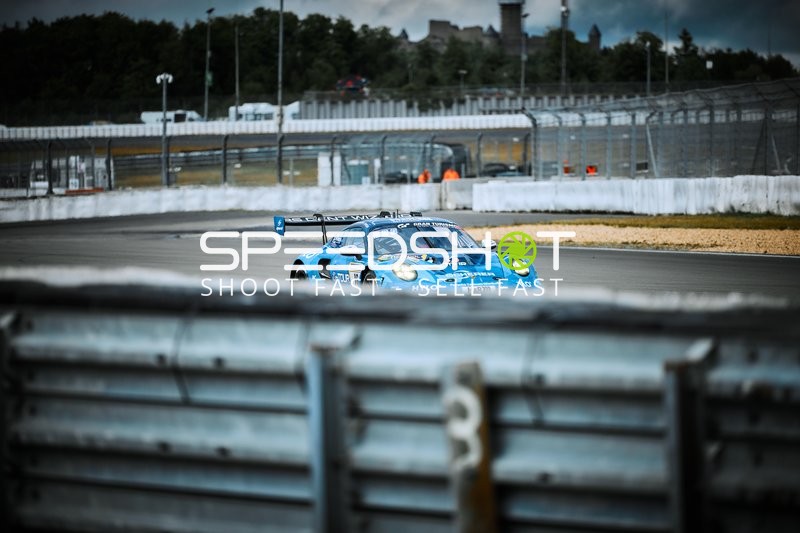 Fahrzeug Lionspeed GP (16): Laurens Vanthoor, Patric Niederhauser auf Rennstrecke