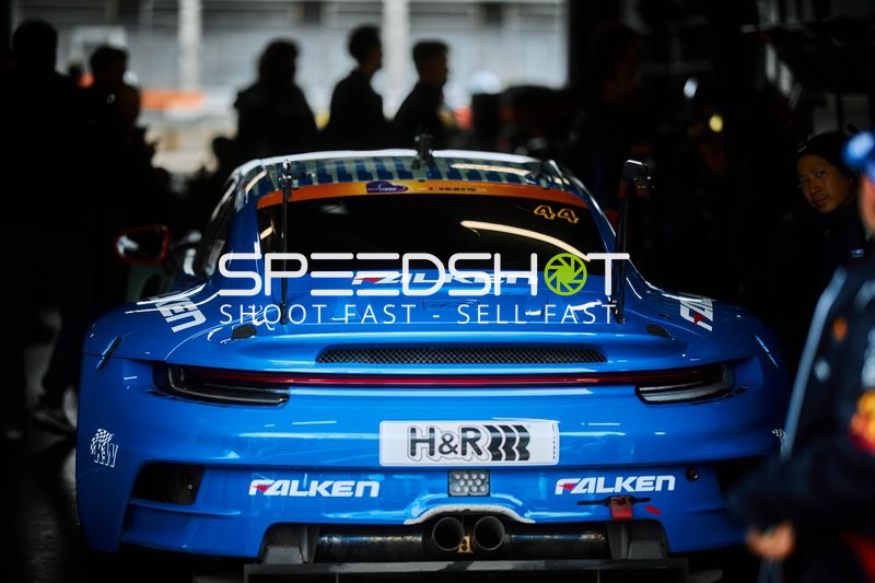 Boxenstopp Falken Motorsports (44): Dennis Marschall, Dorian Boccolacci, Nico Menzel