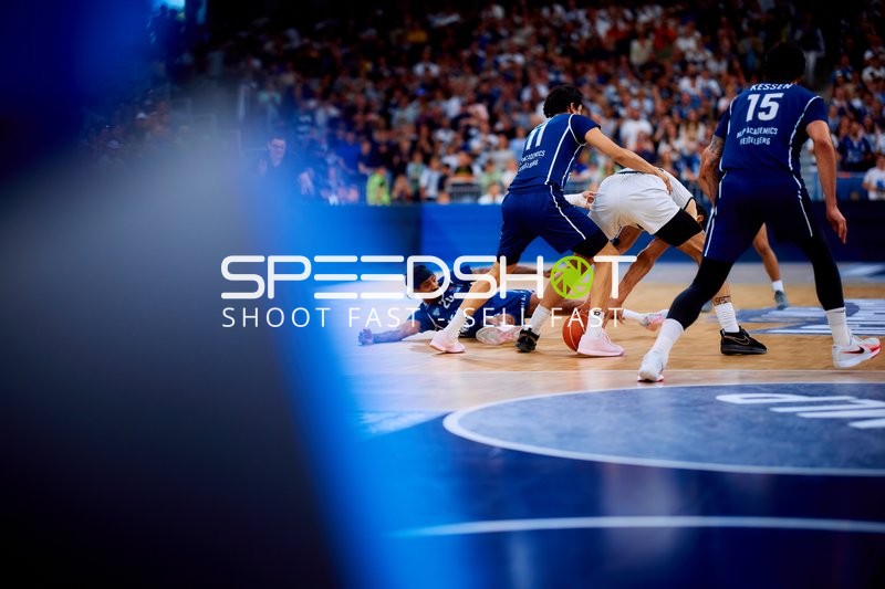 Verteidigungsaktion auf dem Spielfeld