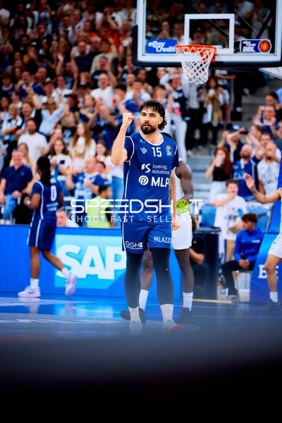 Jubel von Marcel Keßen (15; MLP Academics Heidelberg)