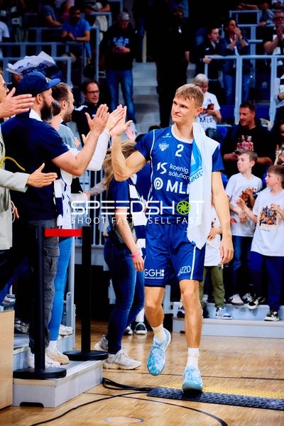 Jubel bei Niklas Würzner (2; MLP Academics Heidelberg)