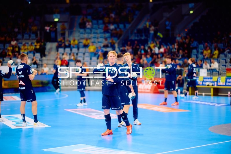 Spieler des TVB 1898 Stuttgart wärmen auf