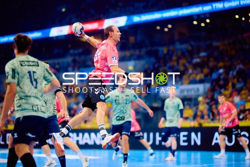 Spieler mit Ball in Aktion