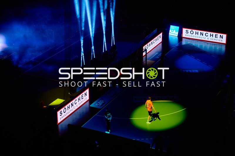 Team betritt Spielfeld