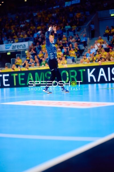 Torwart David Späth (29; Rhein Neckar Löwen) in Abwehrhaltung