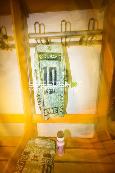 Trikot Juri Knorr (10, Rhein Neckar Löwen) hängt