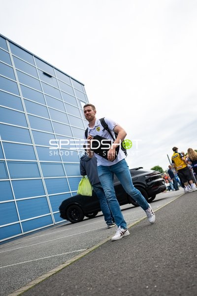 Spieler verlässt das Spielfeld