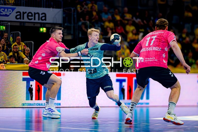 Ballaktion mit Verteidigung