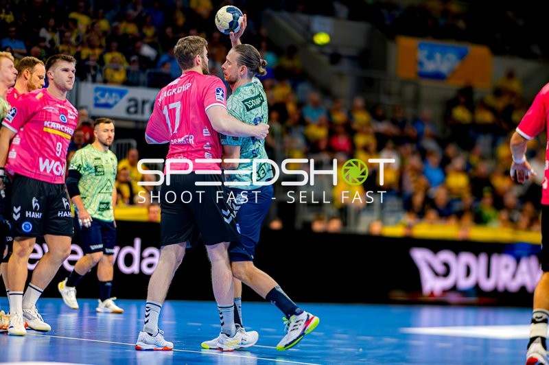 Ballbesitz und Verteidigung im Duell