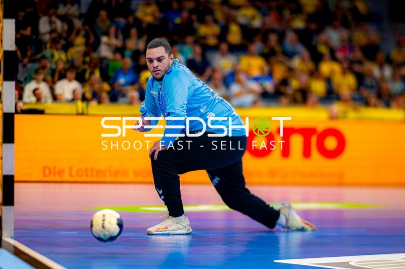 Torwartparade von Samir Bellahcene (30; TVB 1898 Stuttgart)